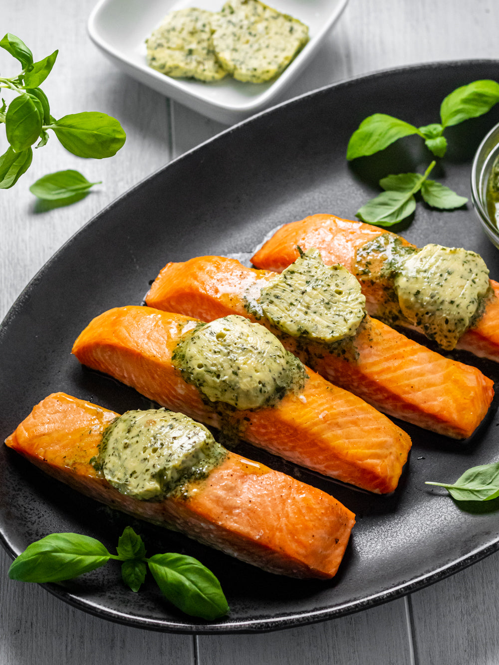 Pesto Butter Salmon Sizzlefish