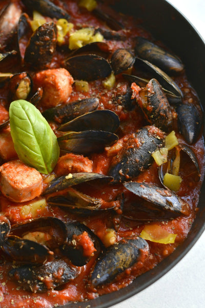 Mussels & Sausage in Italian Tomato Sauce